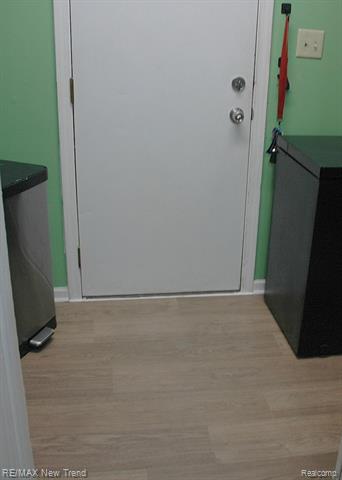 Builiding view fourteen for 21304 Colwell, Farmington, MI. 48336