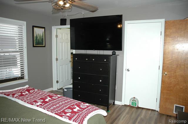 Builiding view twenty two for 21304 Colwell, Farmington, MI. 48336