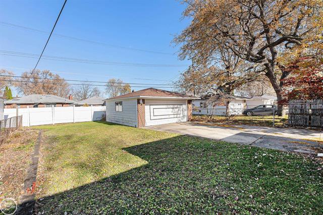 Builiding view nineteen for 22717 Millenbach, Saint Clair Shores, MI. 48081