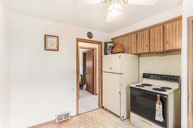 Builiding view ten for 22717 Millenbach, Saint Clair Shores, MI. 48081