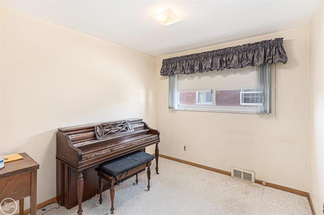 Builiding view thirteen for 22717 Millenbach, Saint Clair Shores, MI. 48081