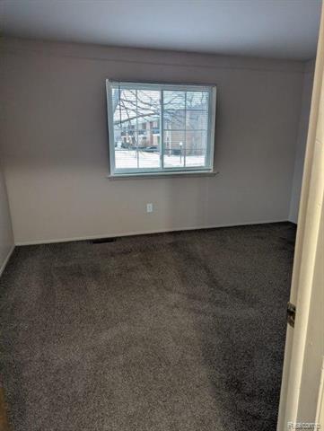 Builiding view twenty for 29181 Hayes, Warren, MI. 48088