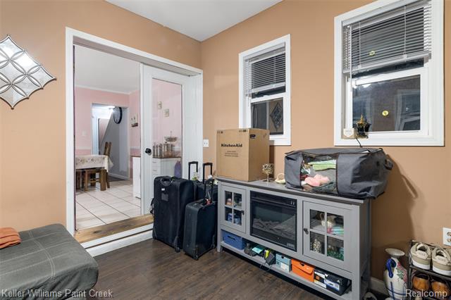 Builiding view eleven for 29143 Dover, Warren, MI. 48088