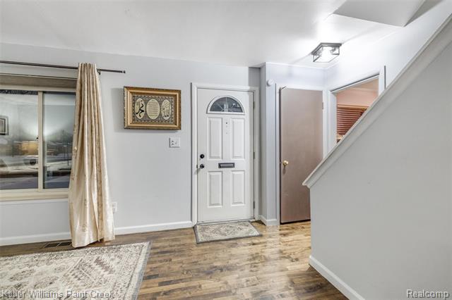 Builiding view five for 29143 Dover, Warren, MI. 48088