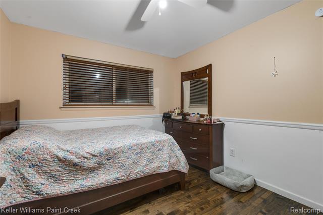 Builiding view twenty two for 29143 Dover, Warren, MI. 48088