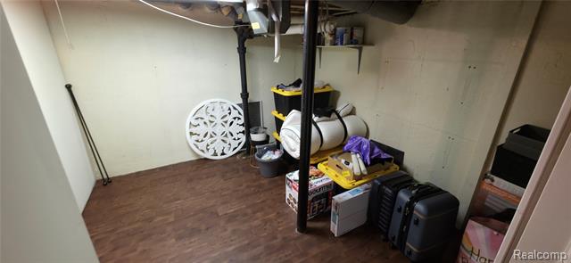 Builiding view eighteen for 4832 Muriel, Warren, MI. 48092