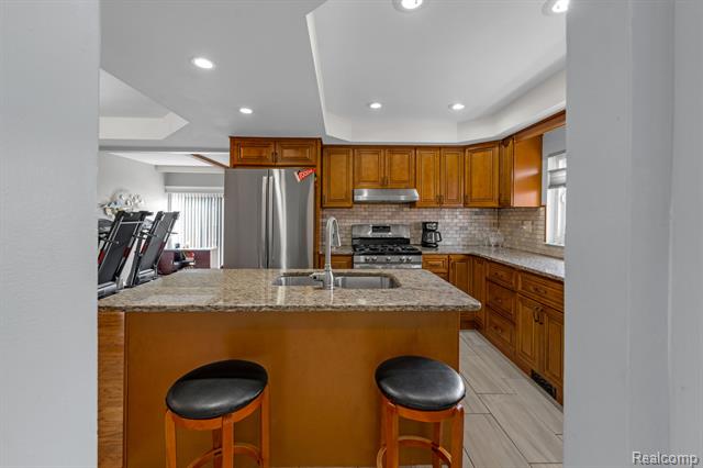 Builiding view thirteen for 29450 Desmond, Warren, MI. 48093