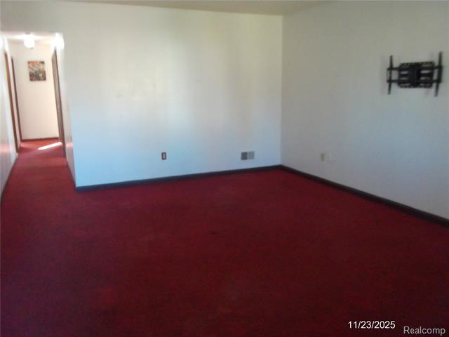 Builiding view one for 16682 Eastland, Roseville, MI. 48066