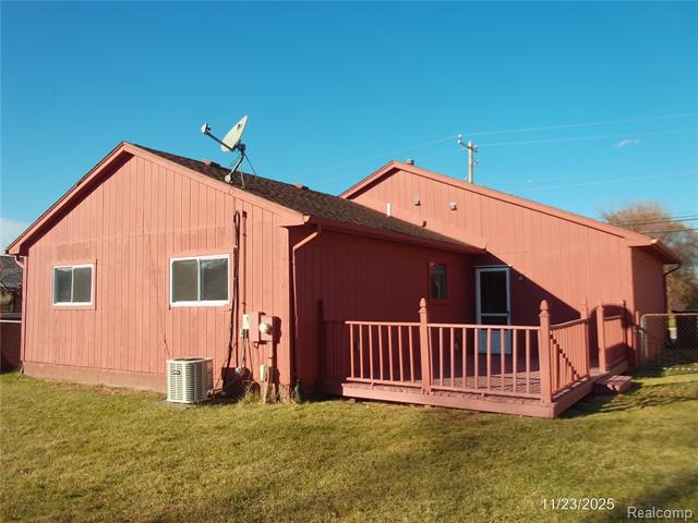 Builiding view ten for 16682 Eastland, Roseville, MI. 48066