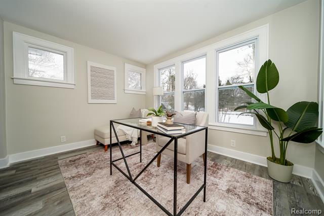 Builiding view fourteen for 21115 East, Southfield, MI. 48033