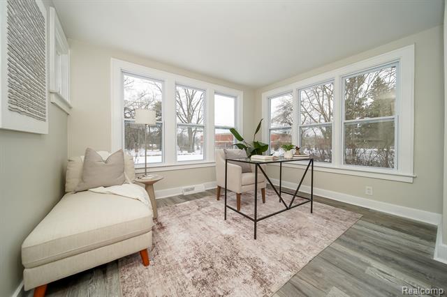 Builiding view thirteen for 21115 East, Southfield, MI. 48033