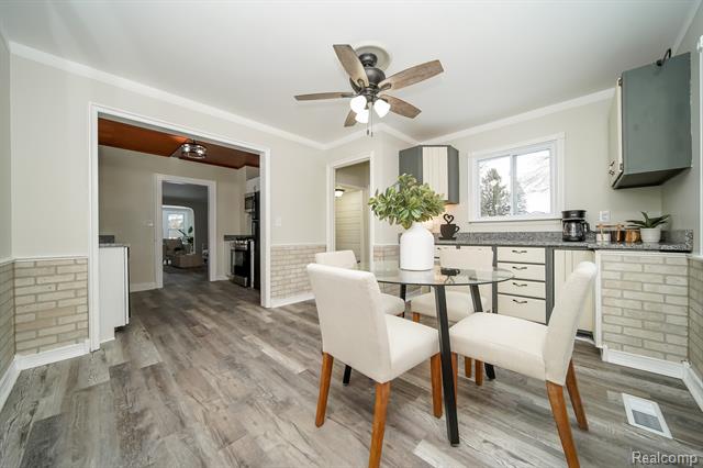 Builiding view twenty six for 21115 East, Southfield, MI. 48033