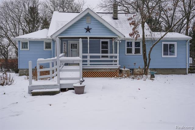 front view for 21115 East St, Southfield, Mi. 48033