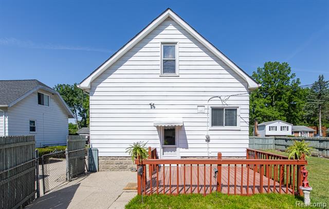 Builiding view forty six for 21202 Collingham, Farmington, MI. 48336