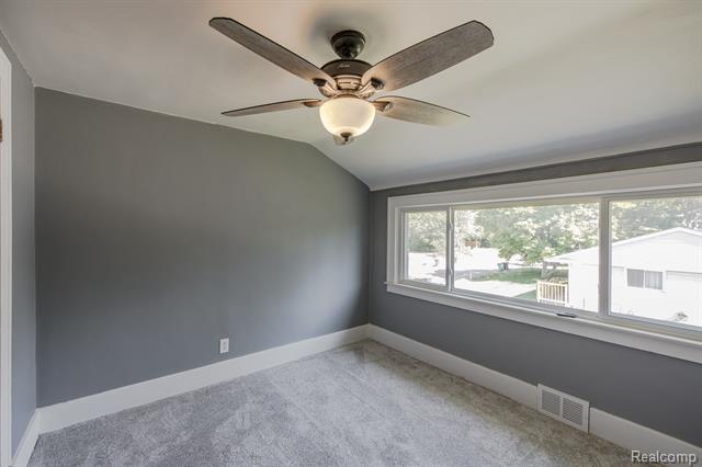 Builiding view thirty one for 21202 Collingham, Farmington, MI. 48336