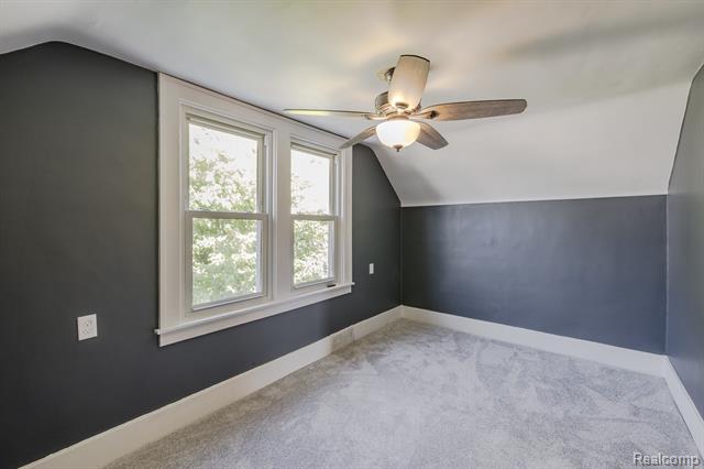 Builiding view twenty eight for 21202 Collingham, Farmington, MI. 48336