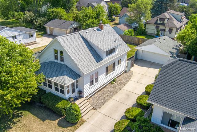 front view for 21202 Collingham Ave, Farmington, Mi. 48336
