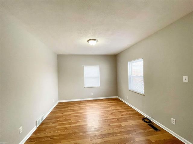 Builiding view nine for 12531 Common, Warren, MI. 48093