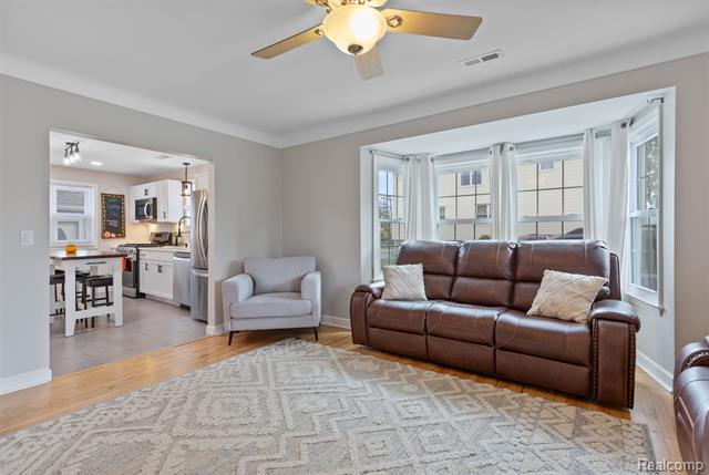 Builiding view six for 22913 Lake, Saint Clair Shores, MI. 48082