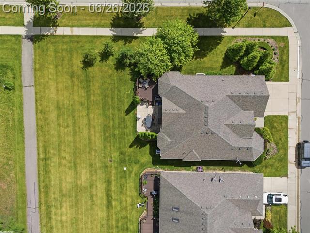Builiding view fifty for 30161 Trailwood, Warren, MI. 48092
