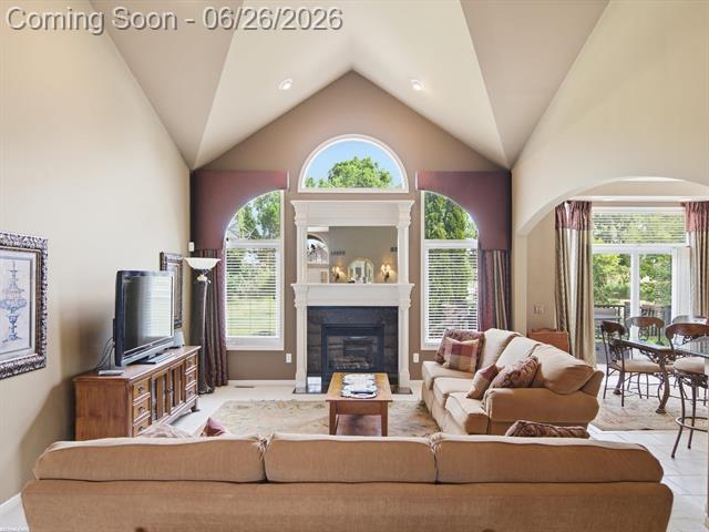 Builiding view ten for 30161 Trailwood, Warren, MI. 48092