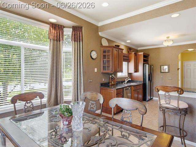 Builiding view twenty four for 30161 Trailwood, Warren, MI. 48092