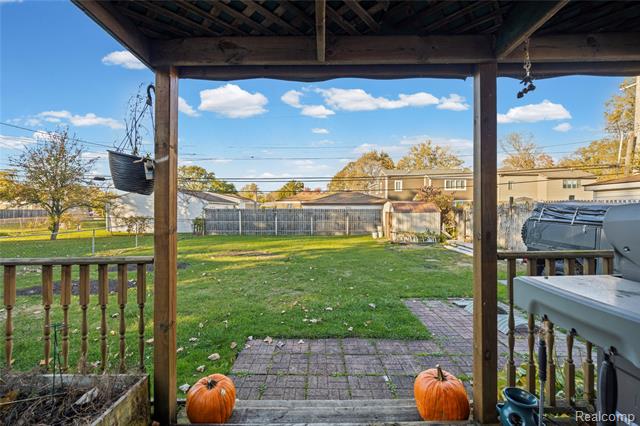 Builiding view eighteen for 22815 Furton, Saint Clair Shores, MI. 48082