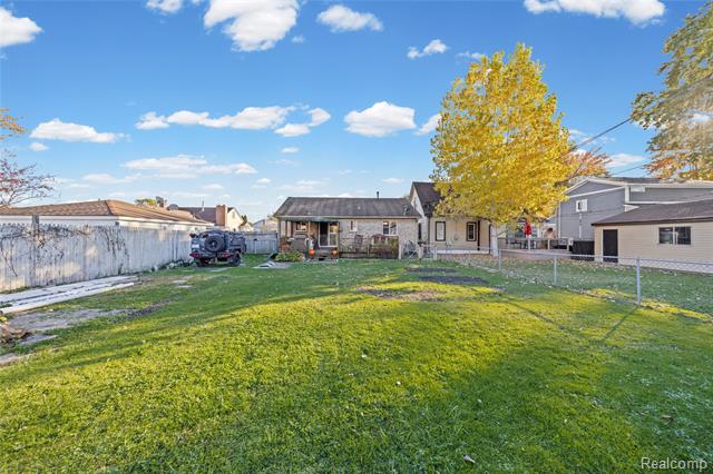 Builiding view twenty two for 22815 Furton, Saint Clair Shores, MI. 48082