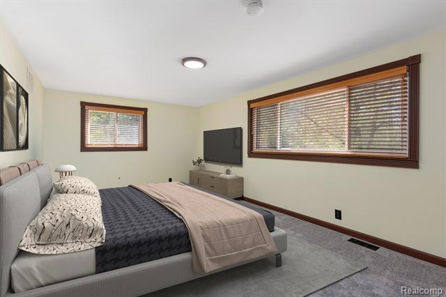 Builiding view eighteen for 21326 Flanders, Farmington, MI. 48335