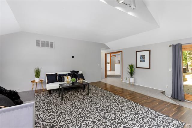 Builiding view five for 21326 Flanders, Farmington, MI. 48335