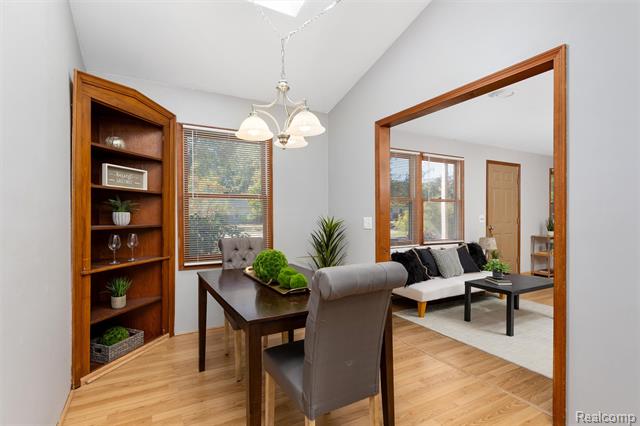 Builiding view one for 21326 Flanders, Farmington, MI. 48335