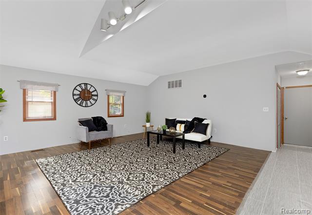 Builiding view three for 21326 Flanders, Farmington, MI. 48335