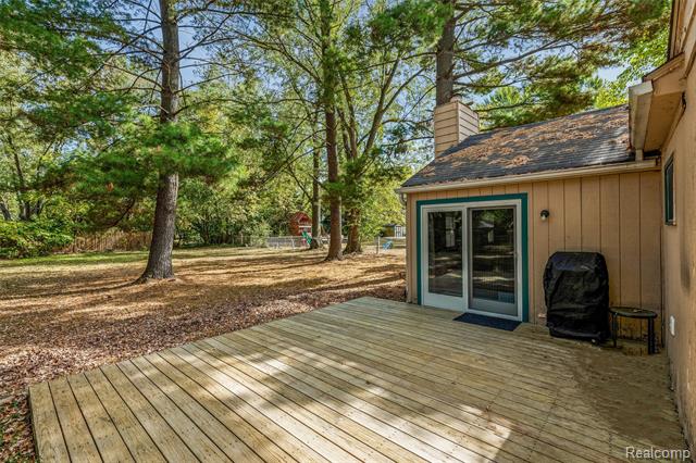 Builiding view twenty for 21326 Flanders, Farmington, MI. 48335