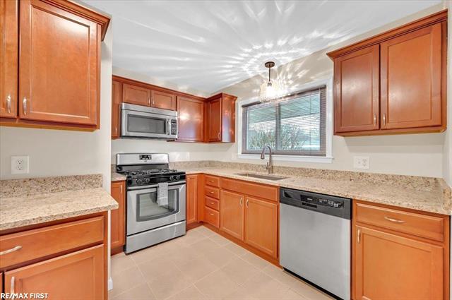 Builiding view eleven for 30248 Rosebriar, Saint Clair Shores, MI. 48082