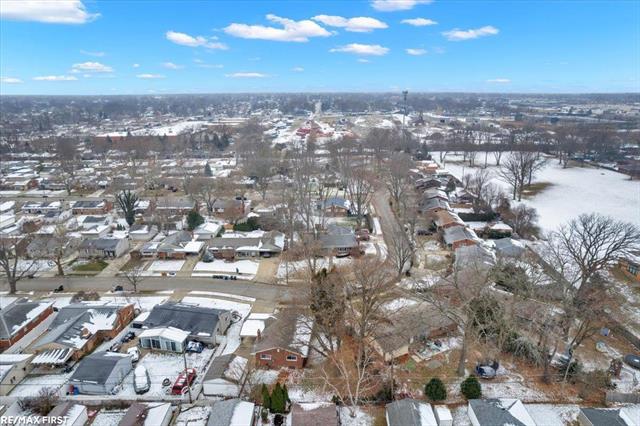 Builiding view five for 30248 Rosebriar, Saint Clair Shores, MI. 48082