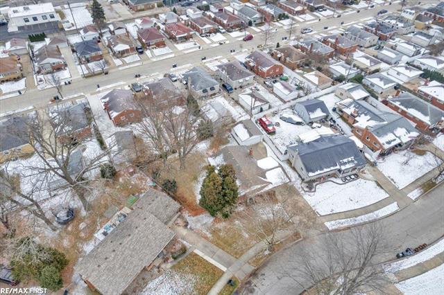 Builiding view six for 30248 Rosebriar, Saint Clair Shores, MI. 48082