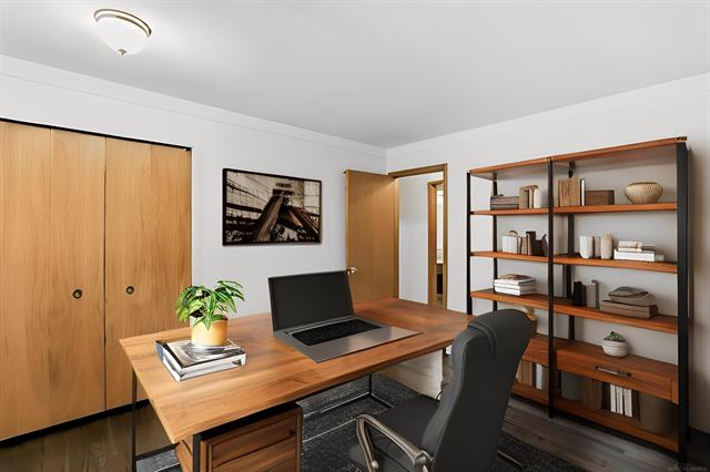 Builiding view sixteen for 11220 Canterbury, Warren, MI. 48093