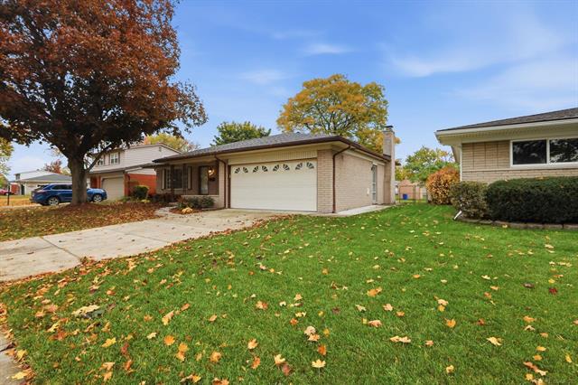 Builiding view twenty seven for 11220 Canterbury, Warren, MI. 48093