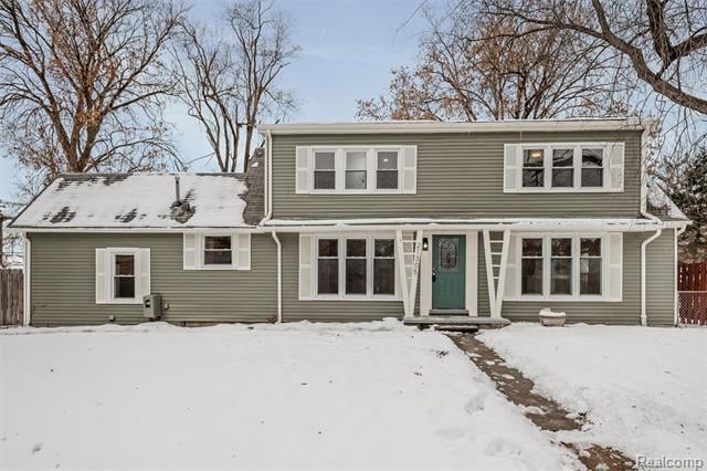 Builiding view twenty six for 21305 Oxford, Farmington, MI. 48336