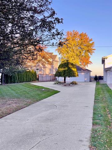 Builiding view eleven for 30214 Jefferson, Saint Clair Shores, MI. 48082