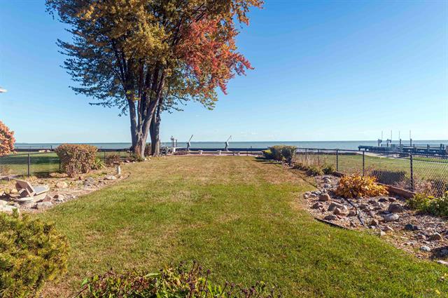 Builiding view forty one for 30214 Jefferson, Saint Clair Shores, MI. 48082