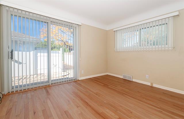 Builiding view twenty five for 30214 Jefferson, Saint Clair Shores, MI. 48082