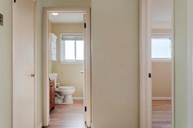 Builiding view twenty for 30214 Jefferson, Saint Clair Shores, MI. 48082