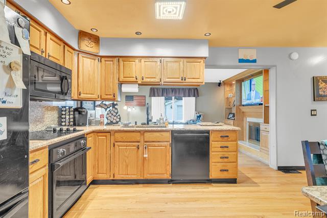 Builiding view eleven for 30212 Greater Mack, Saint Clair Shores, MI. 48082