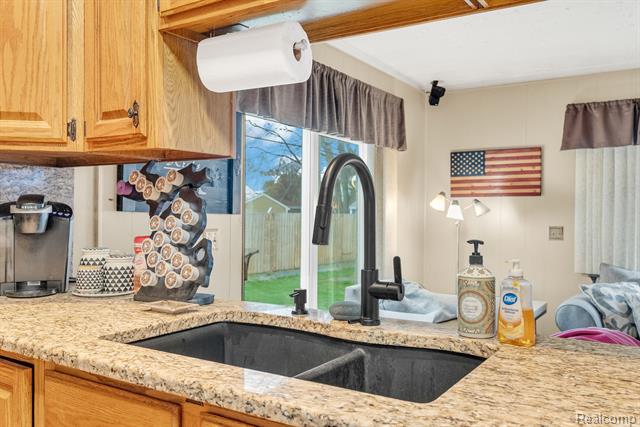 Builiding view fifteen for 30212 Greater Mack, Saint Clair Shores, MI. 48082