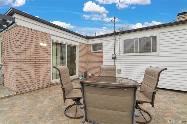 Builiding view forty one for 30212 Greater Mack, Saint Clair Shores, MI. 48082