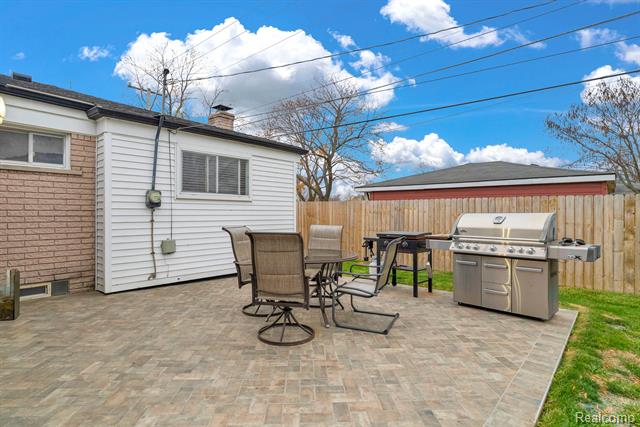 Builiding view forty for 30212 Greater Mack, Saint Clair Shores, MI. 48082