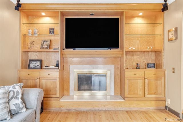 Builiding view nineteen for 30212 Greater Mack, Saint Clair Shores, MI. 48082