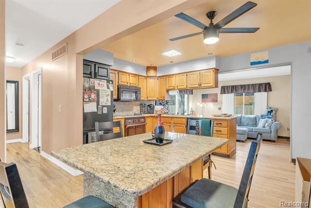 Builiding view ten for 30212 Greater Mack, Saint Clair Shores, MI. 48082