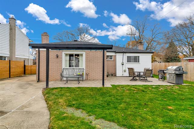 Builiding view thirty seven for 30212 Greater Mack, Saint Clair Shores, MI. 48082